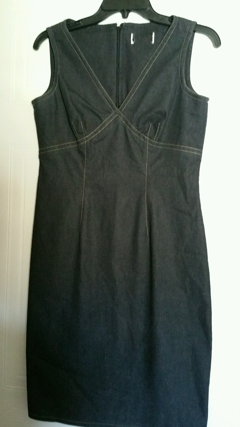 Fashion Sleeveless V Neck Women Knee Length Denim Dress Waist 30 inches