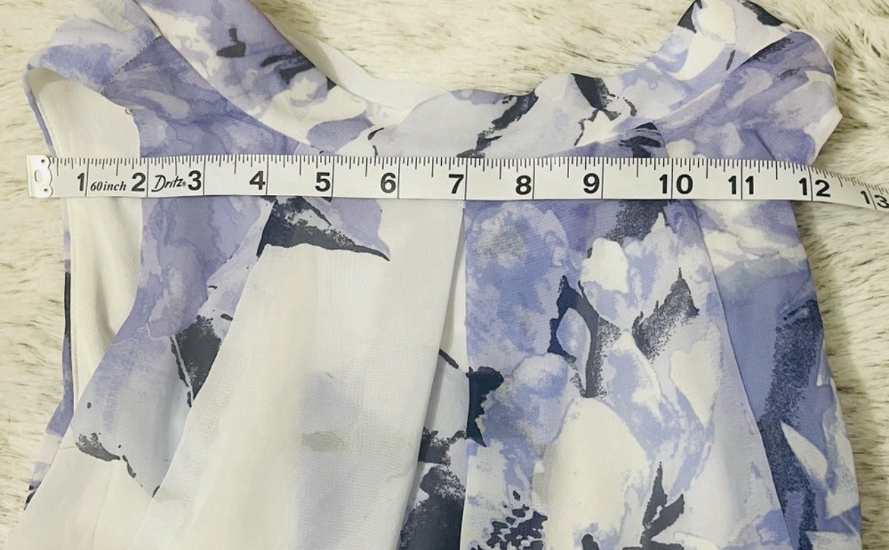 Bonito Vestido Floral Marca Robbie Bee En Color Blanco Y Purple Hecho Para Ti