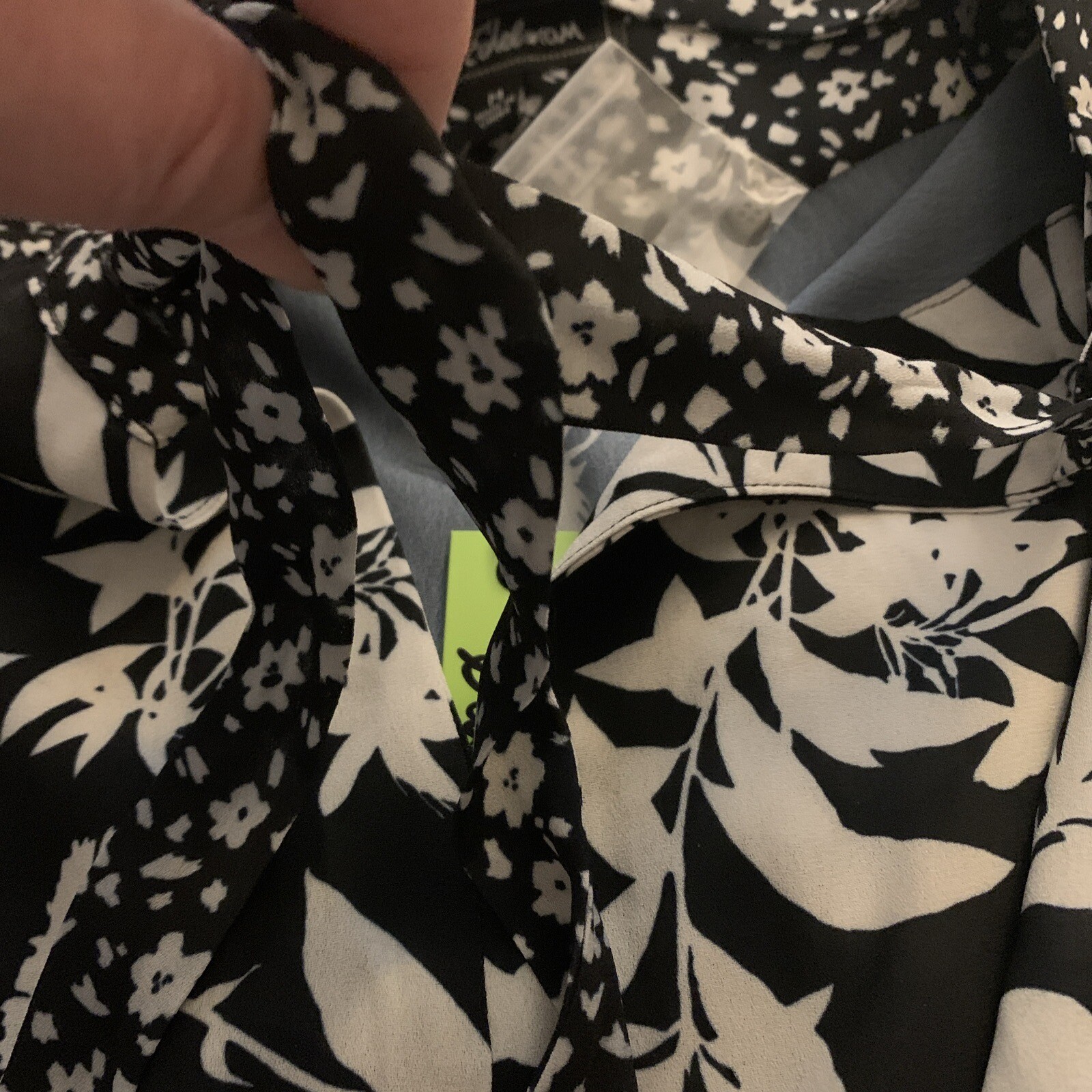 Sam Edelman Dress Women’s Medium Black White Botanic Tie Neck Printed Floral
