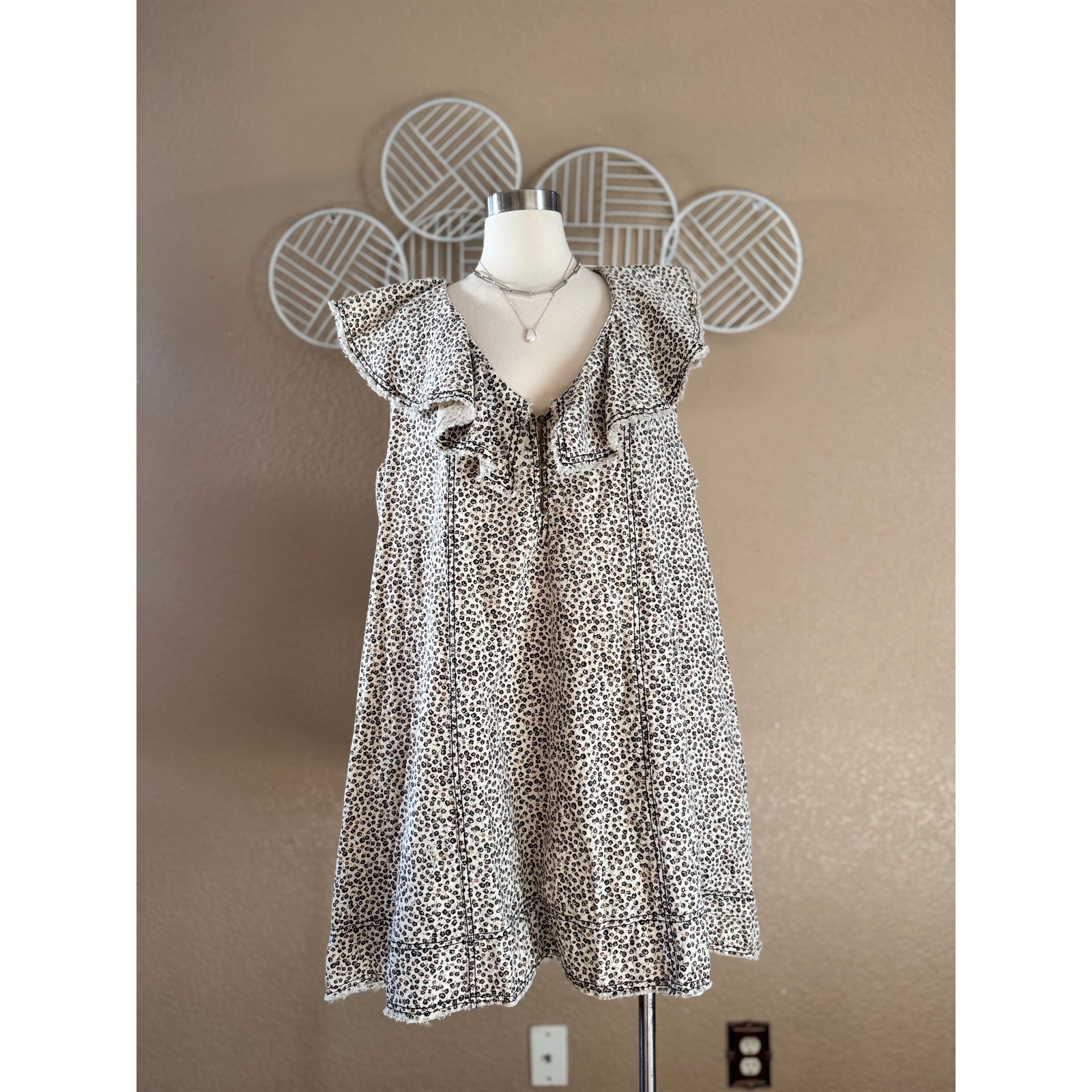 Pilcro Anthropologie Leopard Print Ruffle Collar Mini Dress XL Cotton Linen Tan
