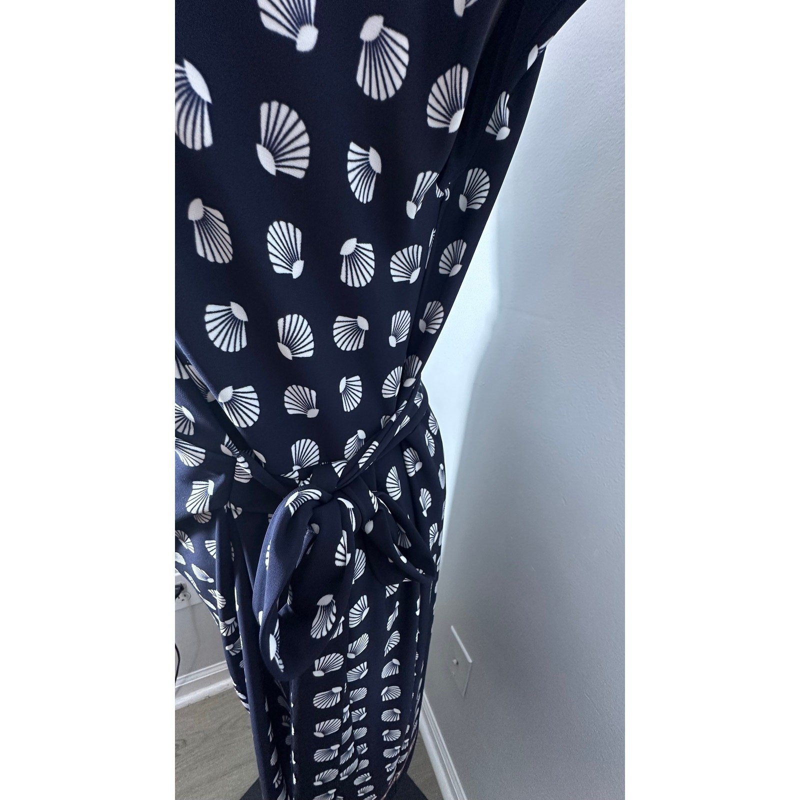 Ann Taylor Seashell Wrap Dress 10P Petite Navy Blue White Nautical Coastal