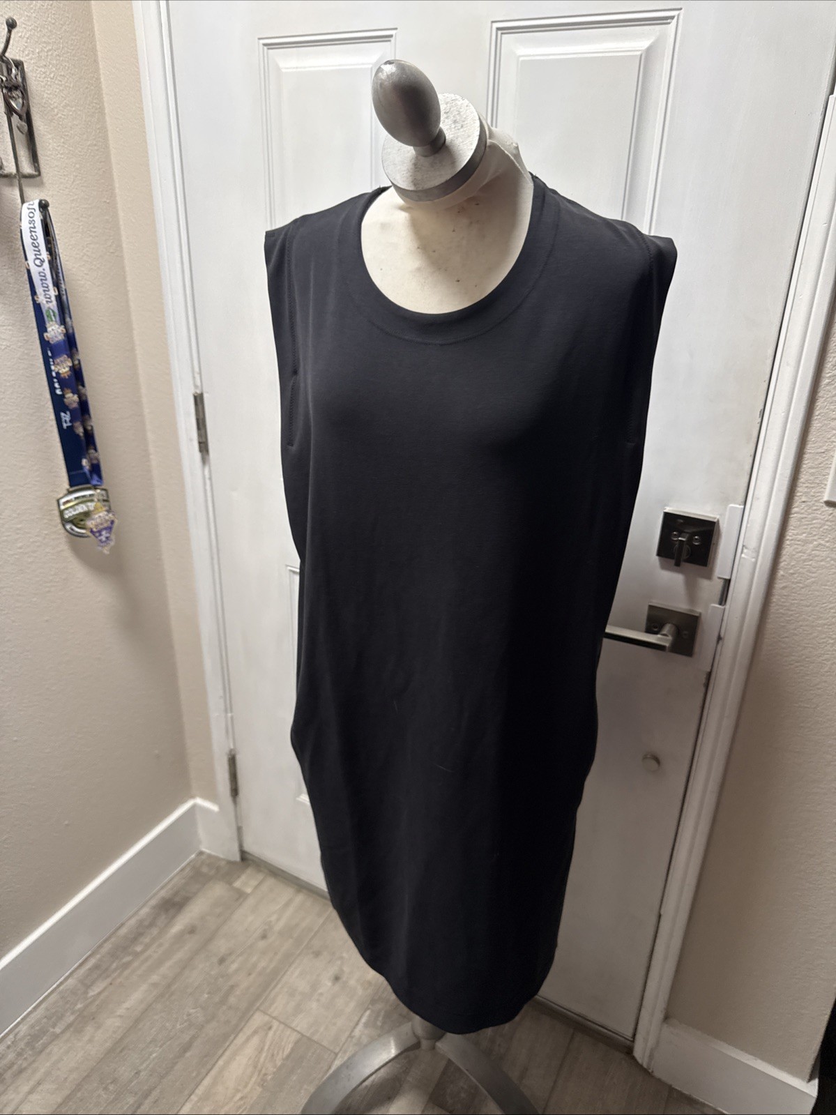 Athleta Women’s Athletic Essentials T-Shirt Tank Dress Black Athleisure XL