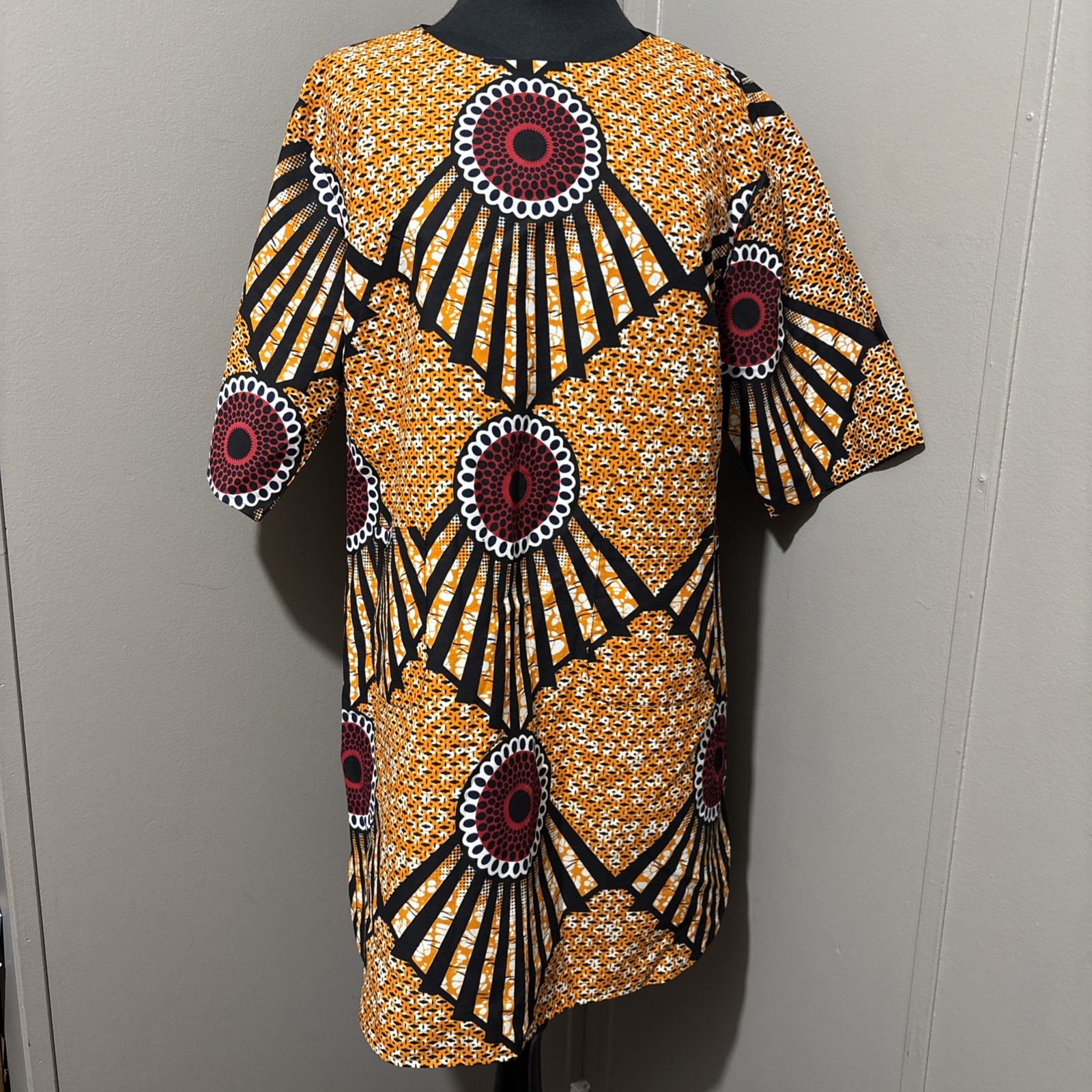 OFUURE DRESS SIZE LARGE NEW MISSING TAGS ORANGE (BIN 4