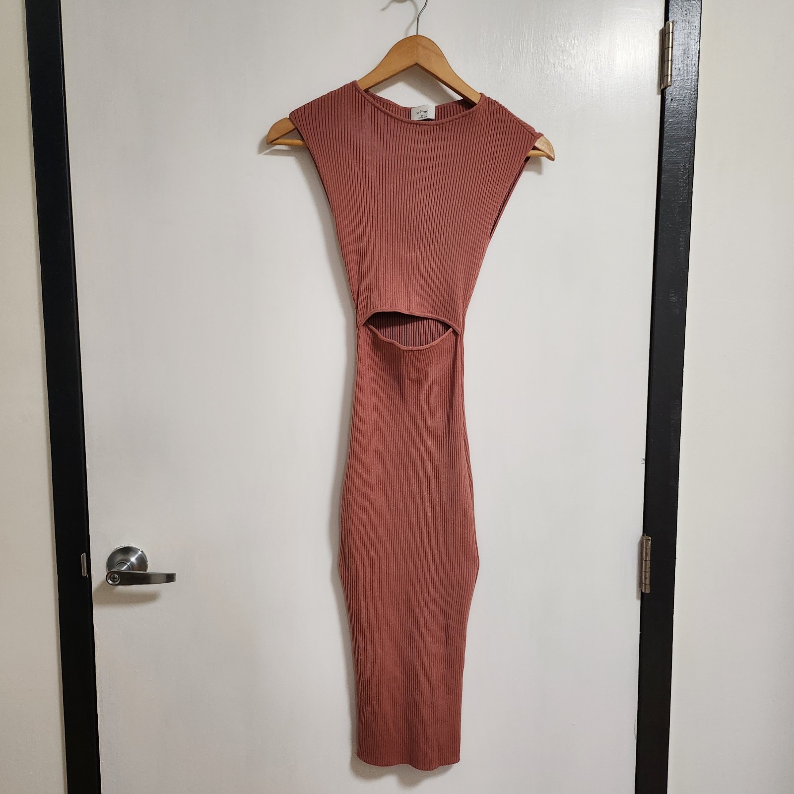 Wilfred Aritzia Womens Mauve Ribbed Cut Out Knit Midi Dress Bodycon Size 2XS