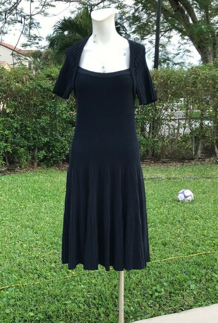 ESCADA NAVY BLUE SHORT SLEEVE KNIT FLARE BOTTOM DRESS GR Sz 38 MADE IN ITALY