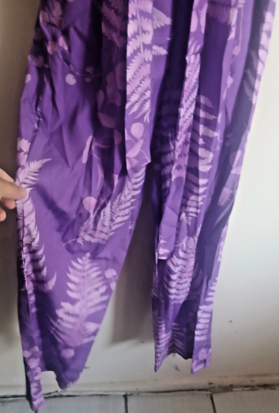 Red Leaf Purple Floral Off Shoulder Ruffle Belted jumpsuit Women’s S 5256