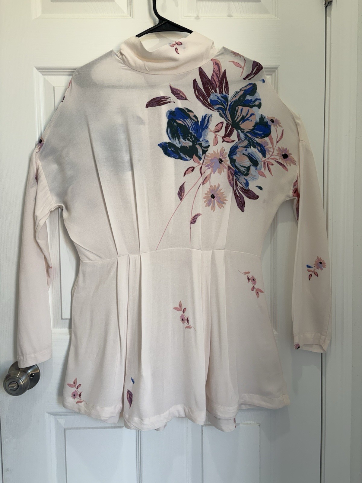 Free People Ivory Floral Long Sleeve Tie-Neck tunic dress Rayon Womens Size S
