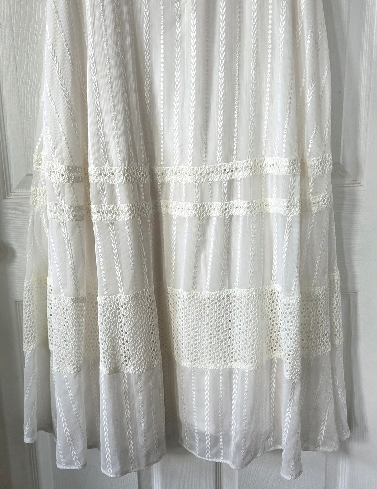TAYLOR Ivory Embroidered Eyelet Maxi Dress Tiered Sleeveless Romantic Size 8 NWT