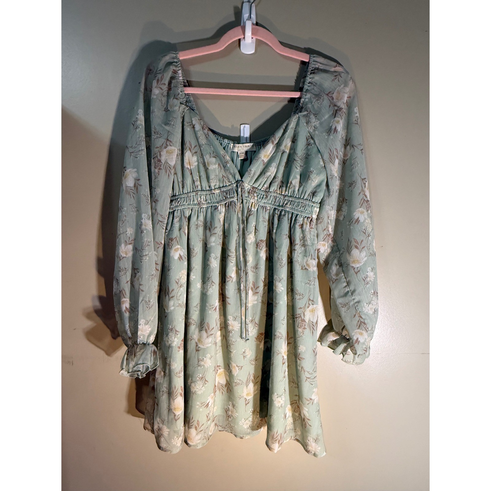 Thirty/Thirty Sage Green Floral Smocked Empire Waist Mini Dress Large 6FNJX040