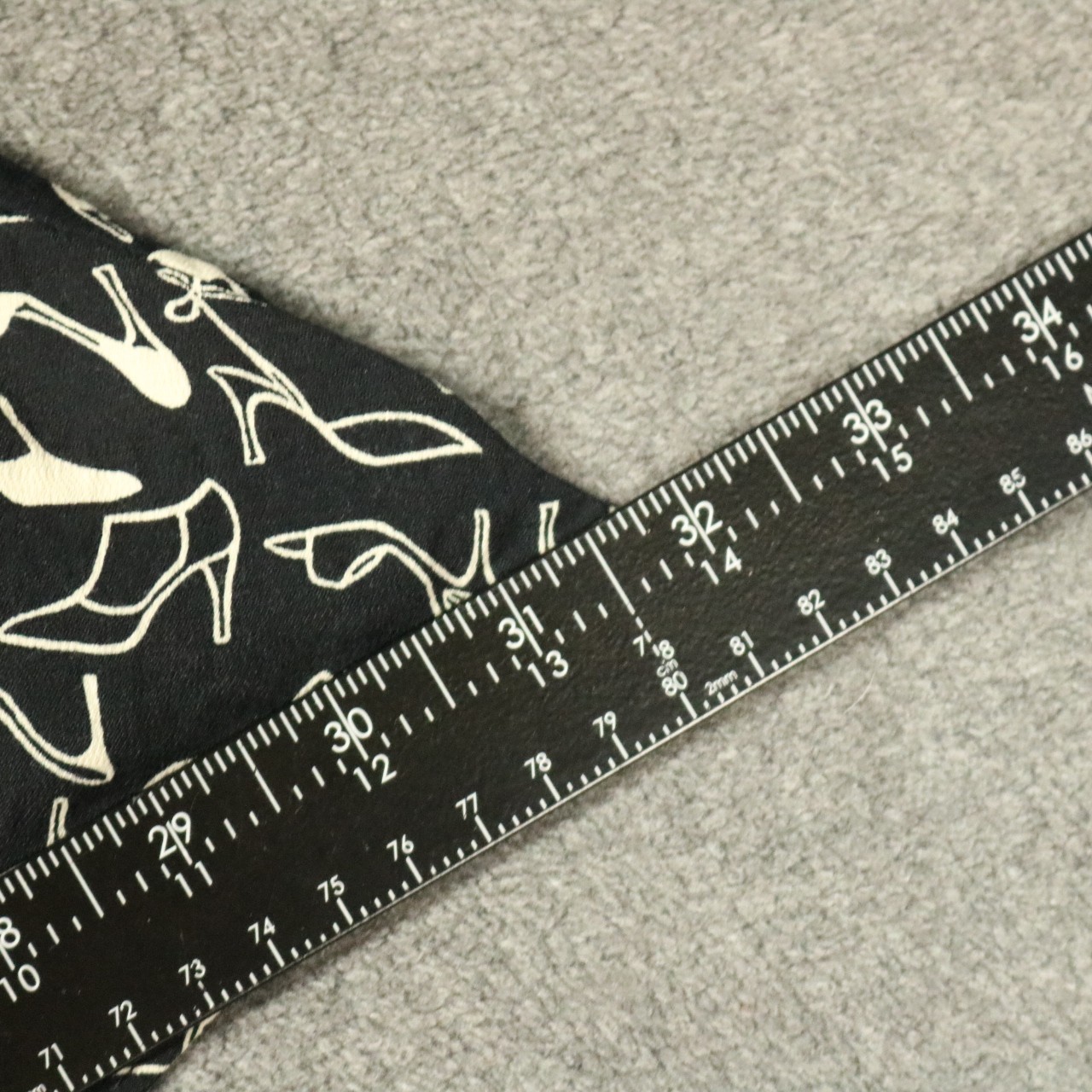 Liz Claiborne Shoes Print V-Neck Knee-Length Dress Short Sleeve Black & White 6