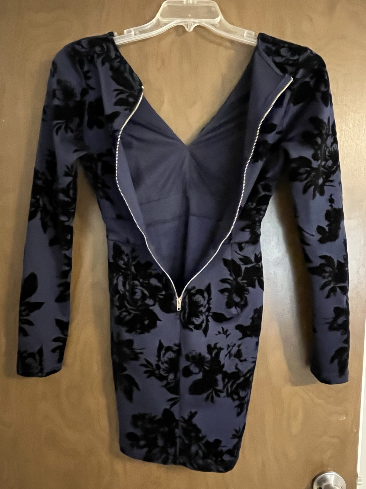 Windsor Blue Black Floral Velvet V-Neck Long Sleeve Bodycon Short Dress S