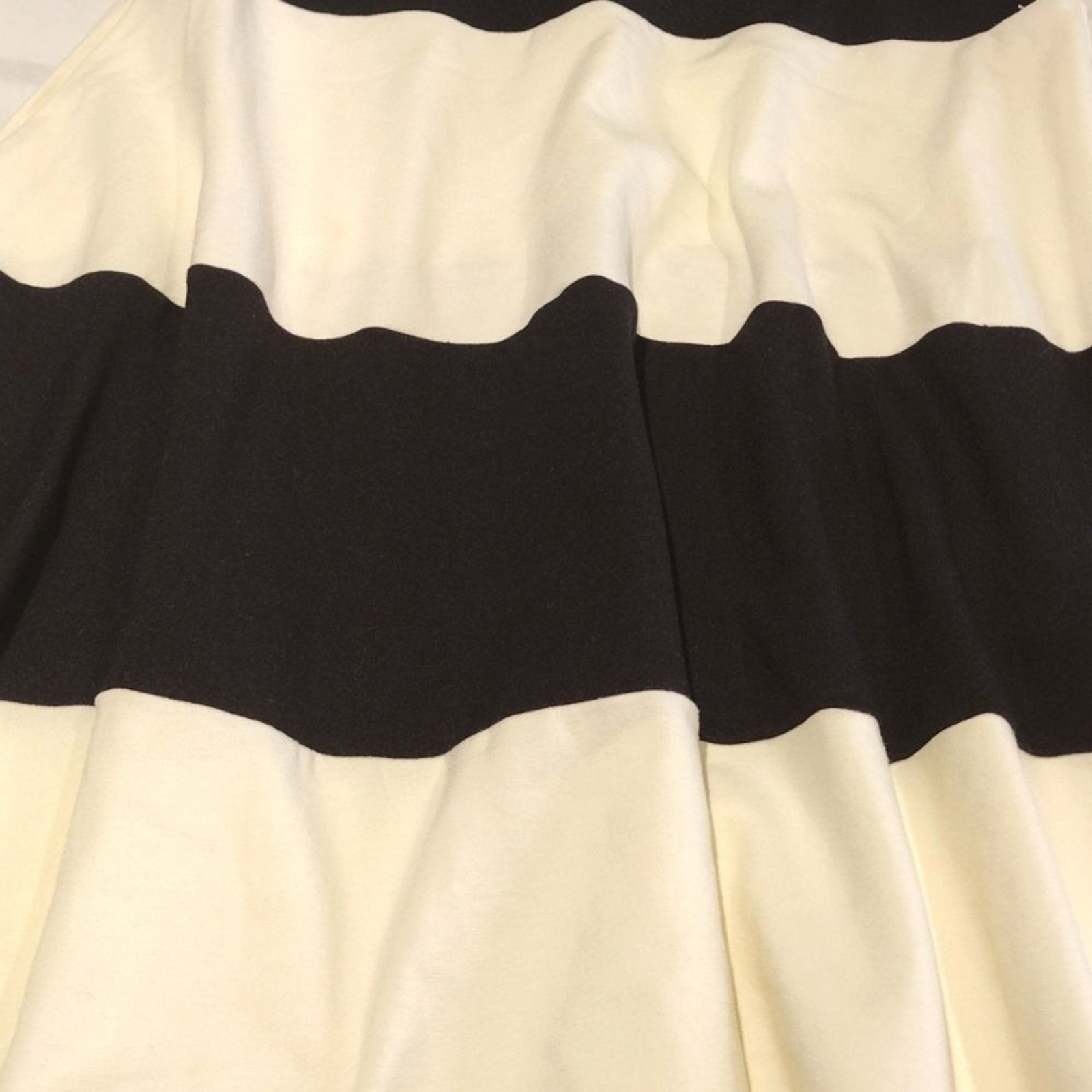Love CULTURE LARGE STRAPLES BLACK & EGG SHELL COLOR DRESS NWOT