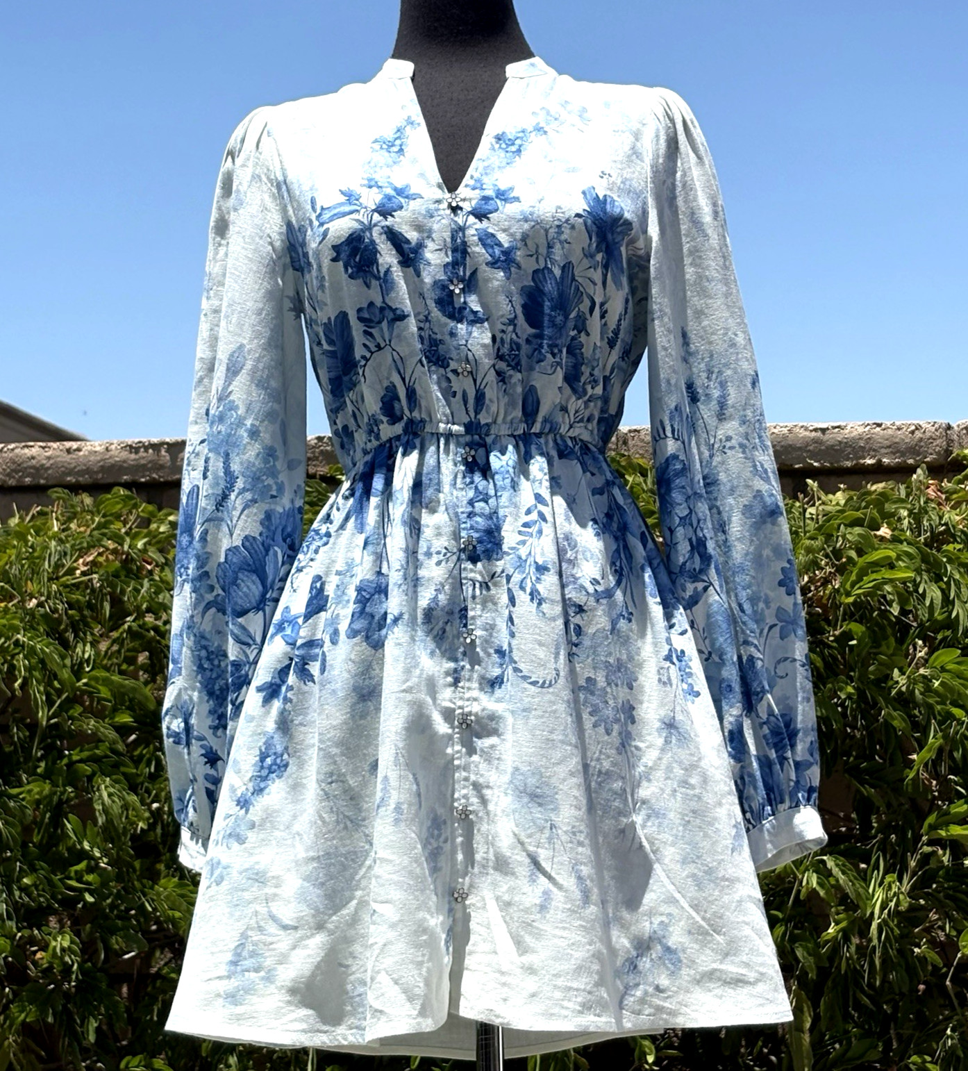 Calypso St. Barth XS white/Blue floral linen blend Buttons V neck Mini Dress-NWT