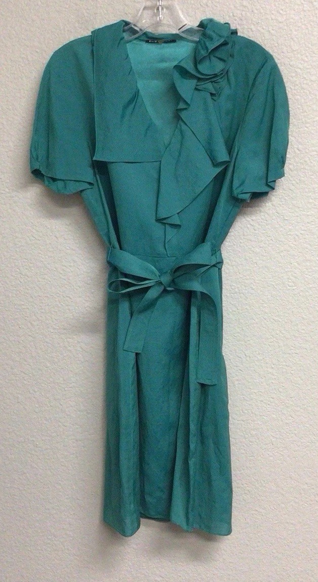 Elie Tahari Women’s Size 10 Green Dress with Ruffle Detail Linen Blend Belt
