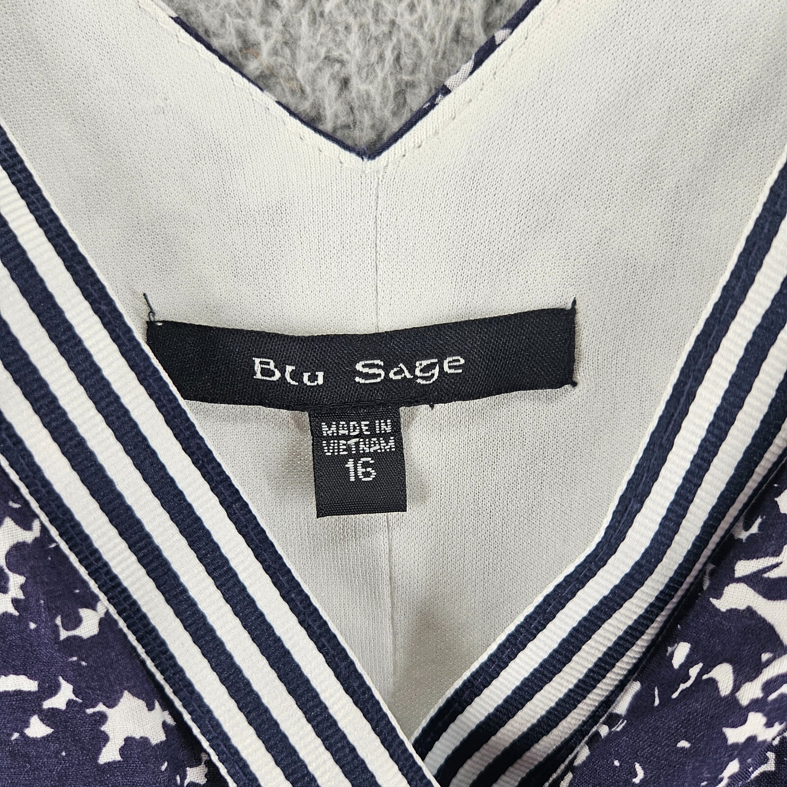 Blu Sage Dress Size 16 Side Zip Floral Print Lined Navy Blue White – 16