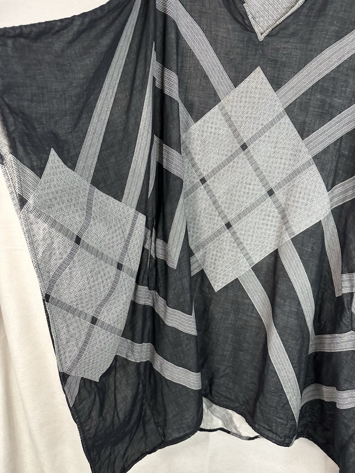 BILLY REID Boxy Tunic Kaftan Poncho Shirt Sz M / L Black Plaid Gauze monochrome