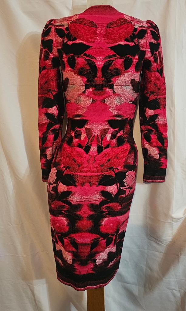 Alexander McQueen NWT Blurred Rose Jacquard Silk Dress Amaranth Red – S – $1600