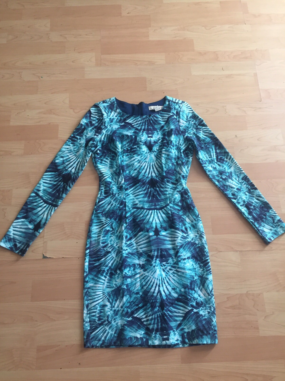 Presley Skye Blue Tie Dye Dress Sz S Fitted Casual Long Sleeve B9