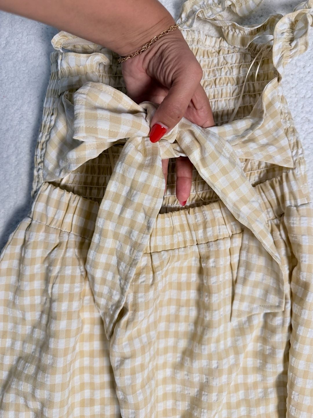 Le Lis Collection Yellow White Gingham Seersucker Smocked Midi Dress Tie Back