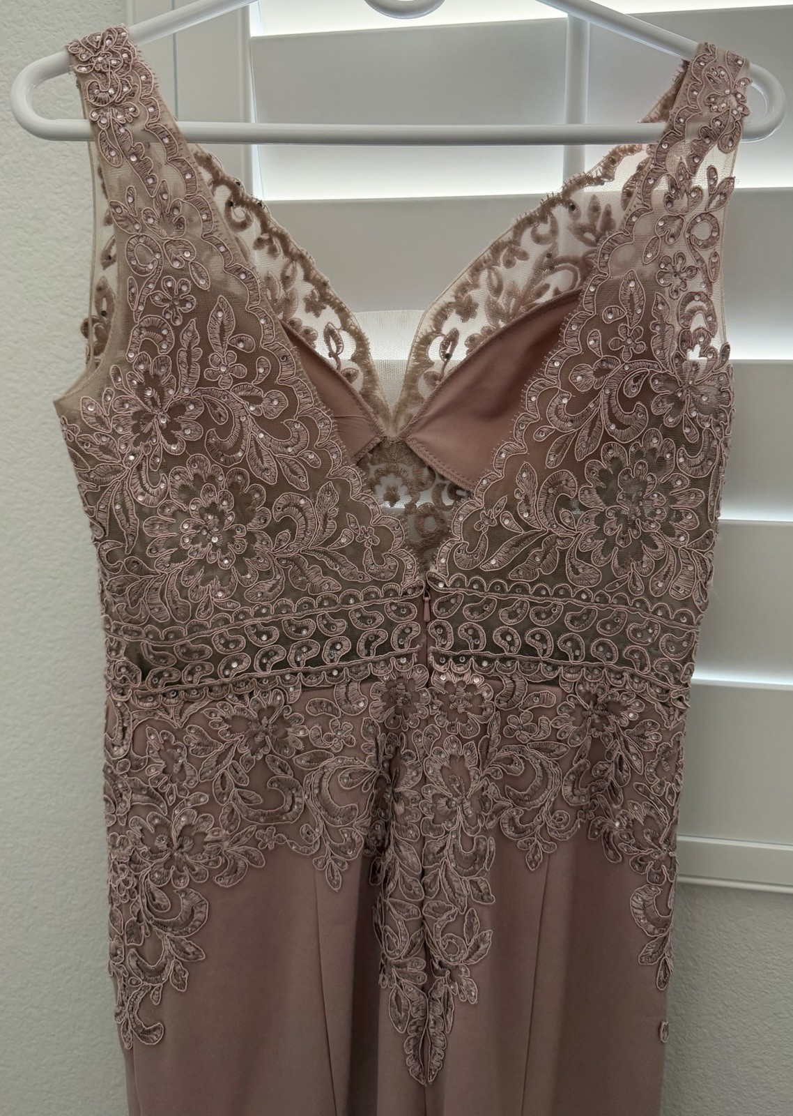 Dancing Queen Pink Lace Beaded Sequin V-Neck Sleeveless Maxi Formal Dress L