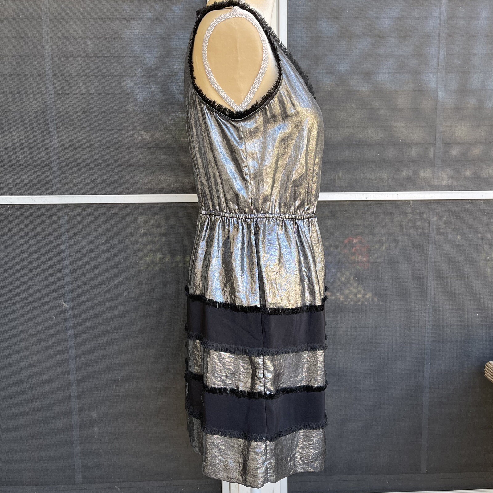 BCBG Maxazria Shimmering Metallic Silver V-Neck Dress Sz XS Polyester/Silk Blend