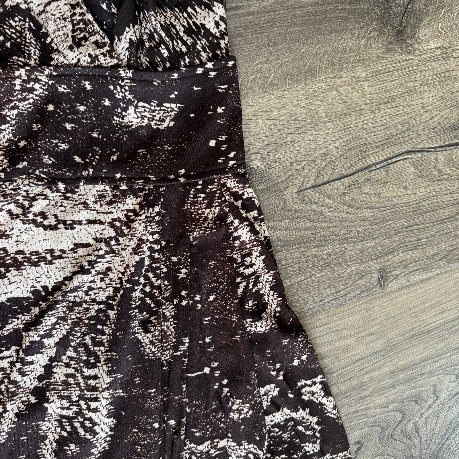 Max Mara Studio Espresso Paisley Viscose Midi Wrap Dress Size 8 / IT 42