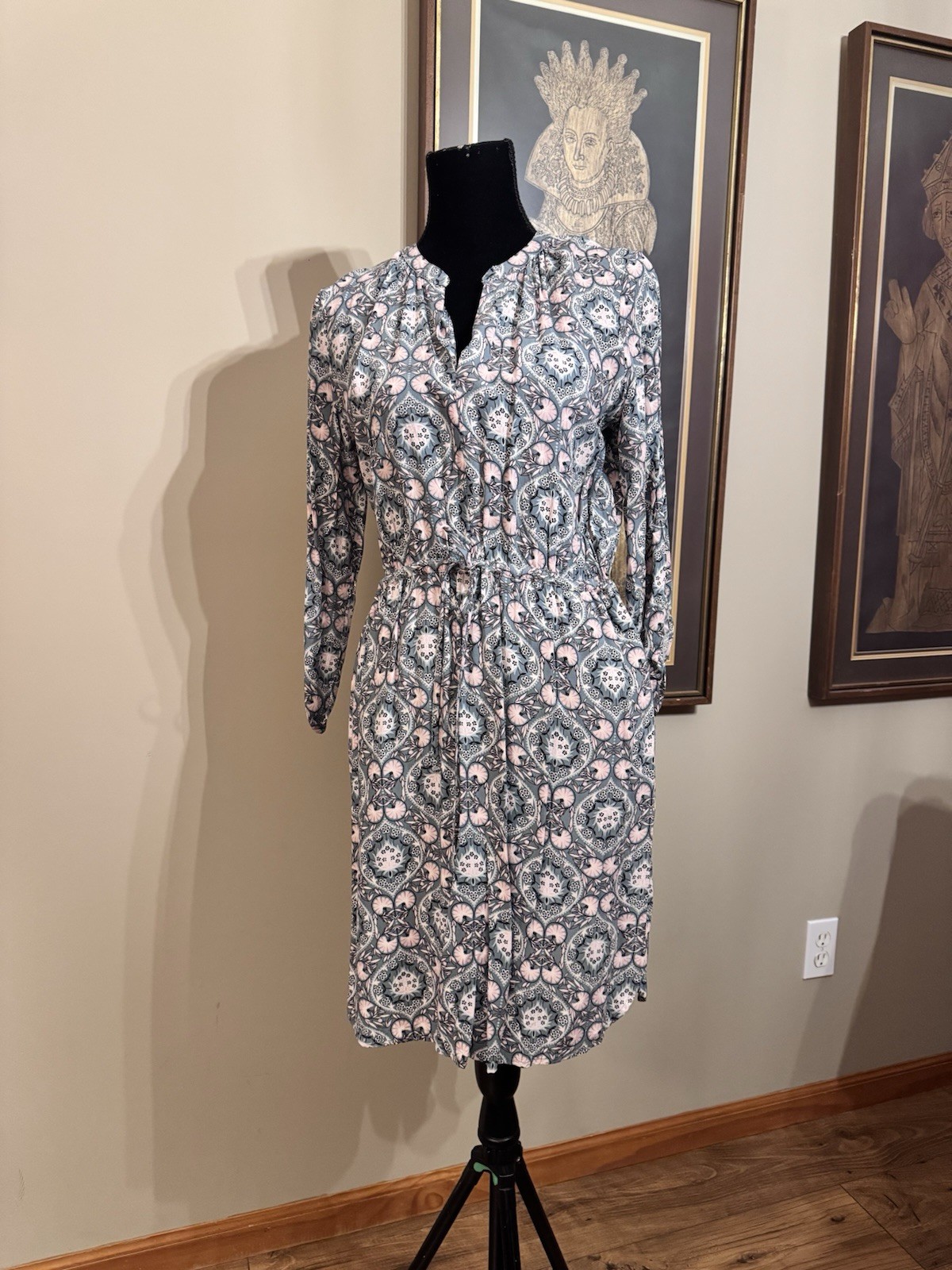 Ann Taylor LOFT Outlet Women Gray Casual Dress Medium