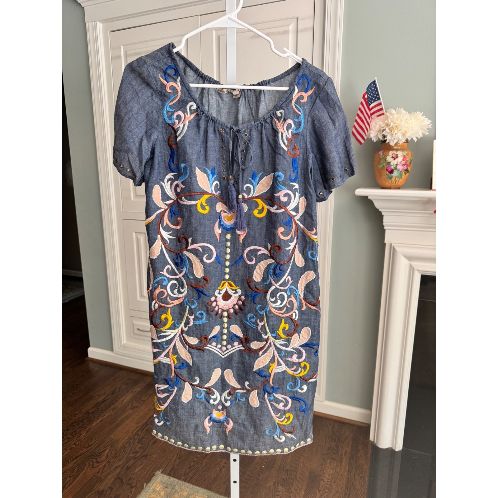 Holding Horses Anthropologie Folklore Tunic Dress Chambray Floral Embroidered