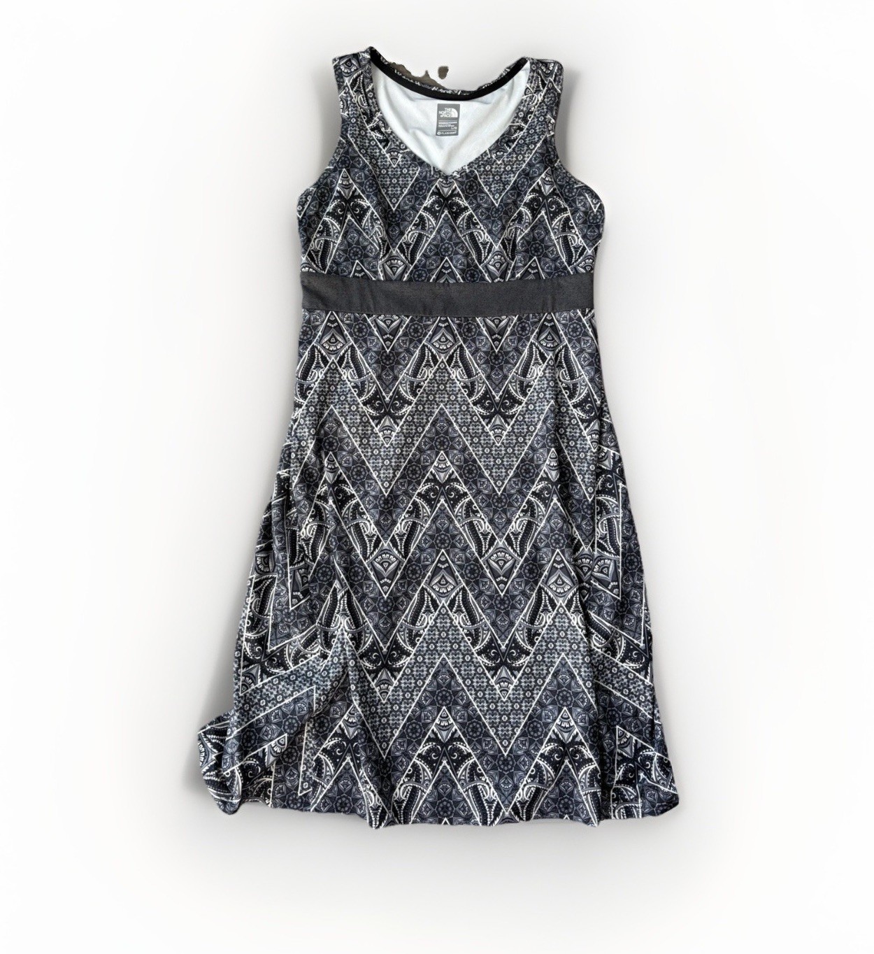 The North Face Women’s Monochrome Chevron Dress Black White Sleeveless L Hiking