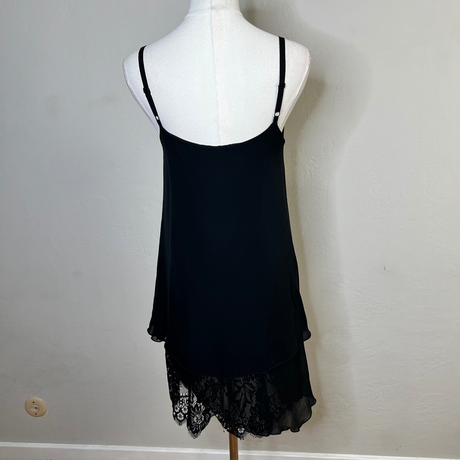 Alice + Olivia Dress 100% Silk Black Lace Trim Asymmetrical Mini Slip Size XS