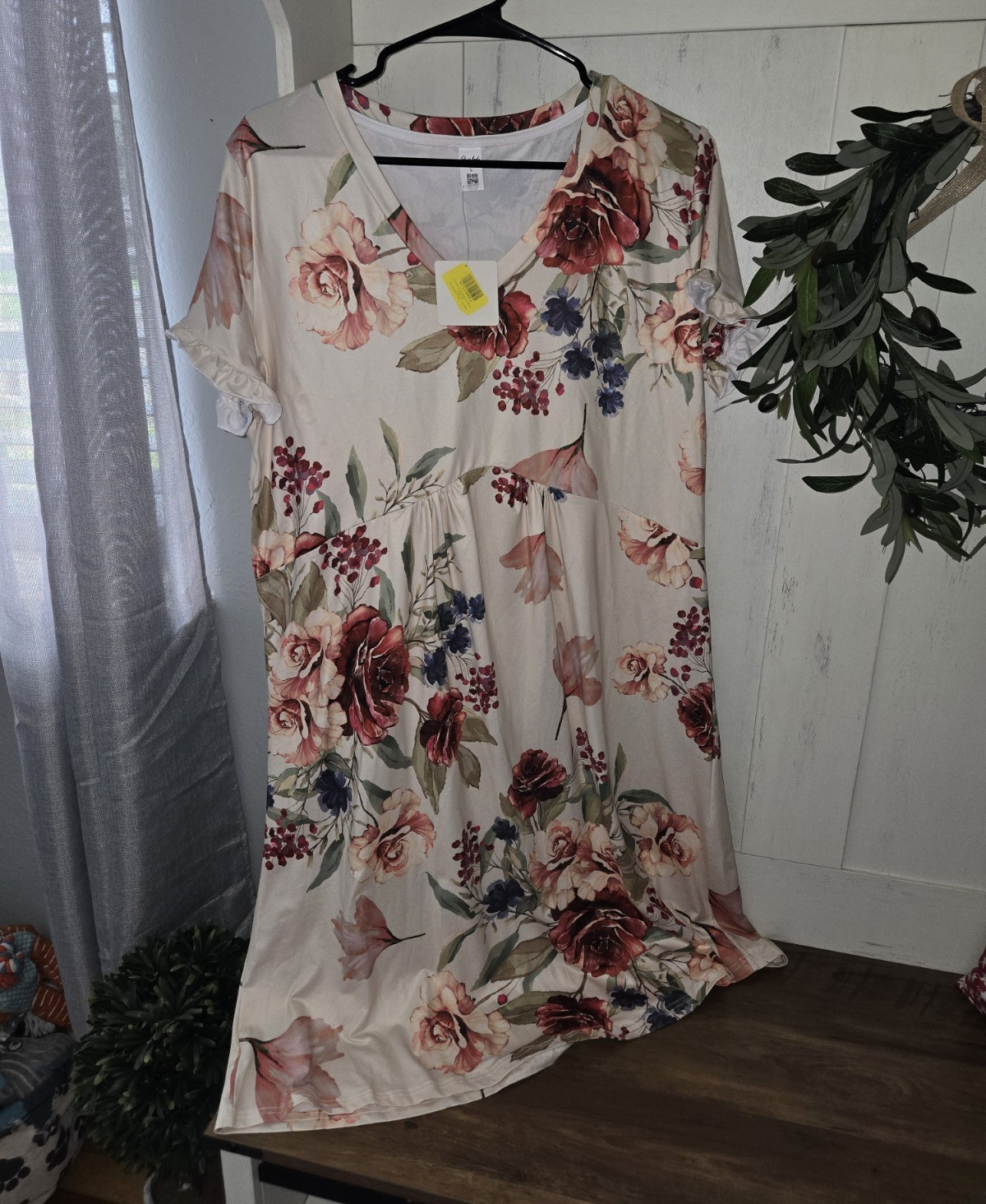 PixieLady White Pink Blue Green Floral T-Shirt Dress L Knee V-Neck Pocket