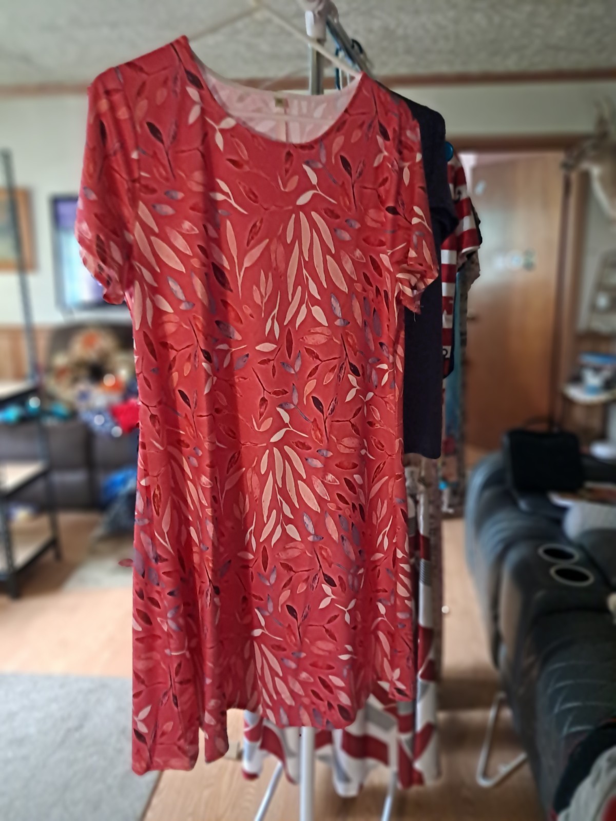 XL Womens Pink Dress With Different Colors Of Leaves