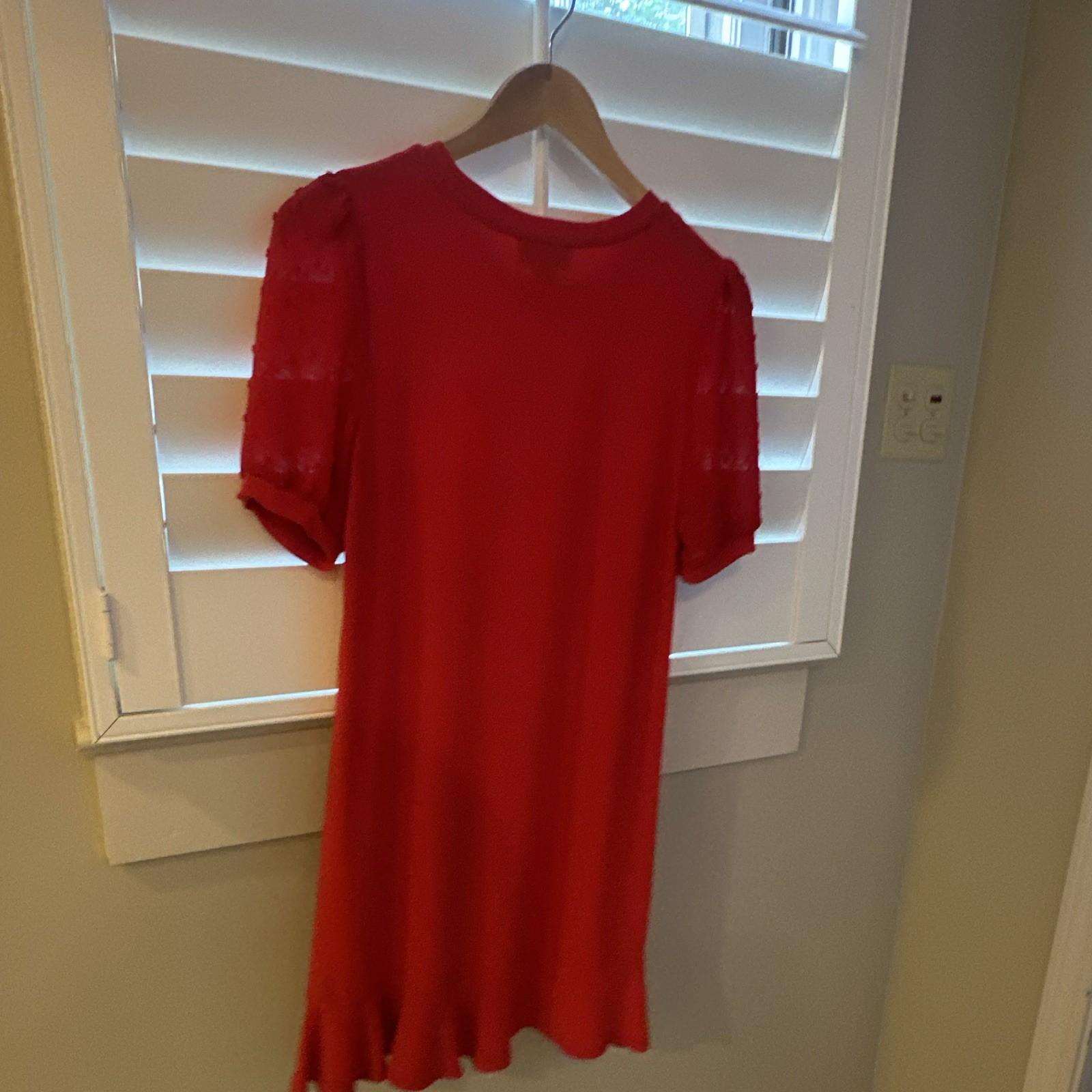 CeCe Women’s Red Textured Knit Shift Dress Puff Short Sleeve Knee Length S