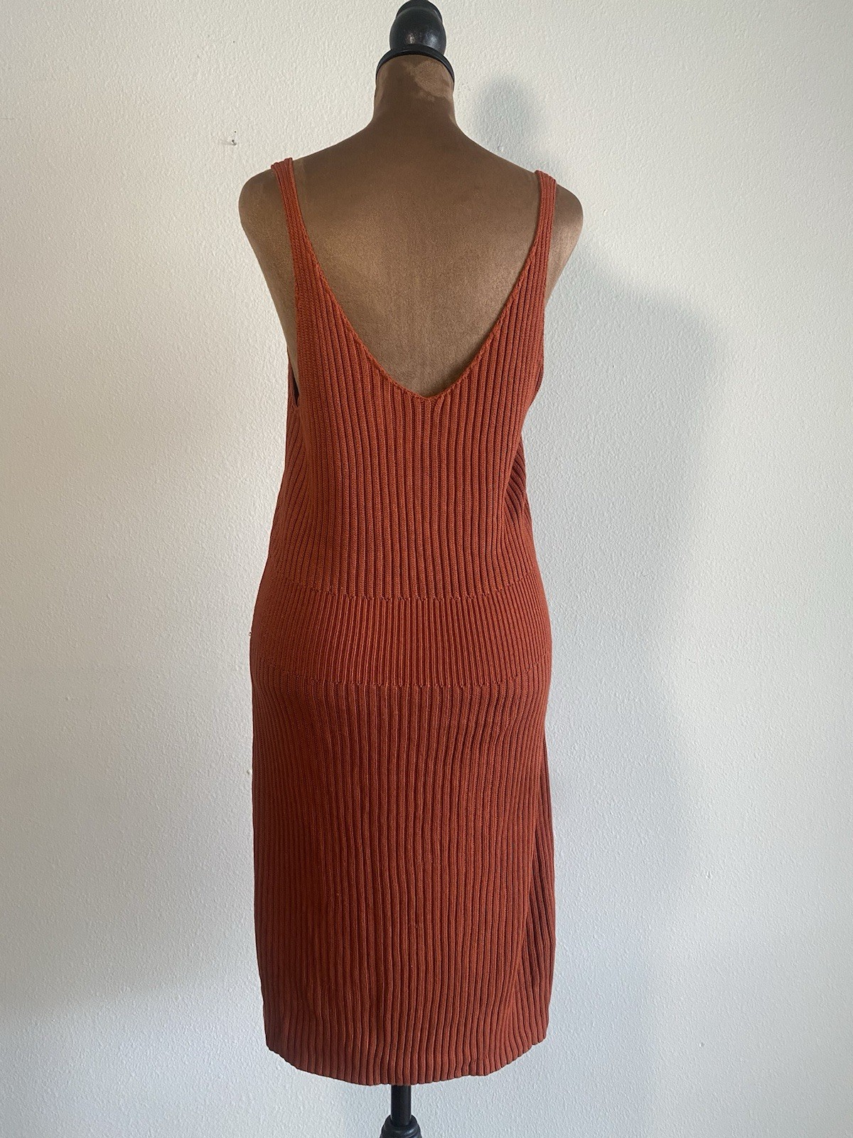 Rust Ribbed Knit V-Neck Sleeveless Bodycon Midi Dress Womens L Viscose