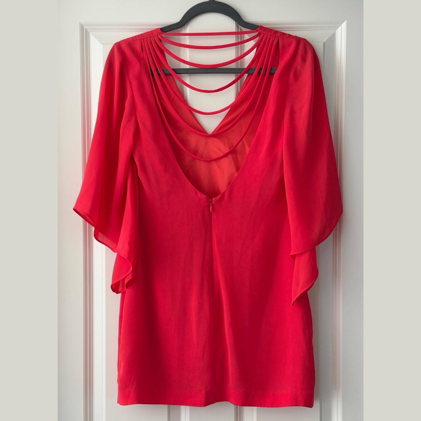 Bebe Open Back Backless Mini Dress in a Bright Coral Color – Size 2 (XS)