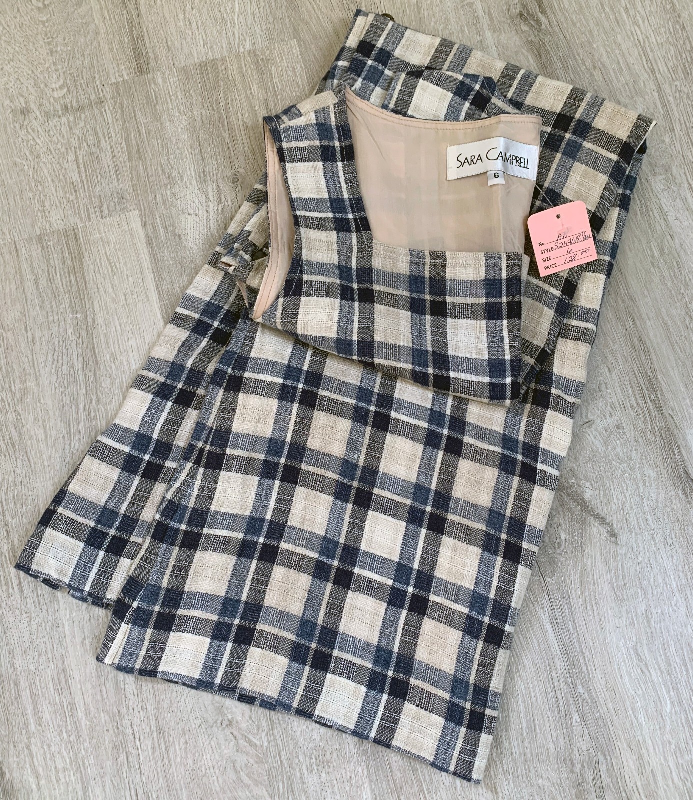 NWT Sara Campbell Square Neck, Sleeveless Plaid Dress with Side Buttons , sz. 6