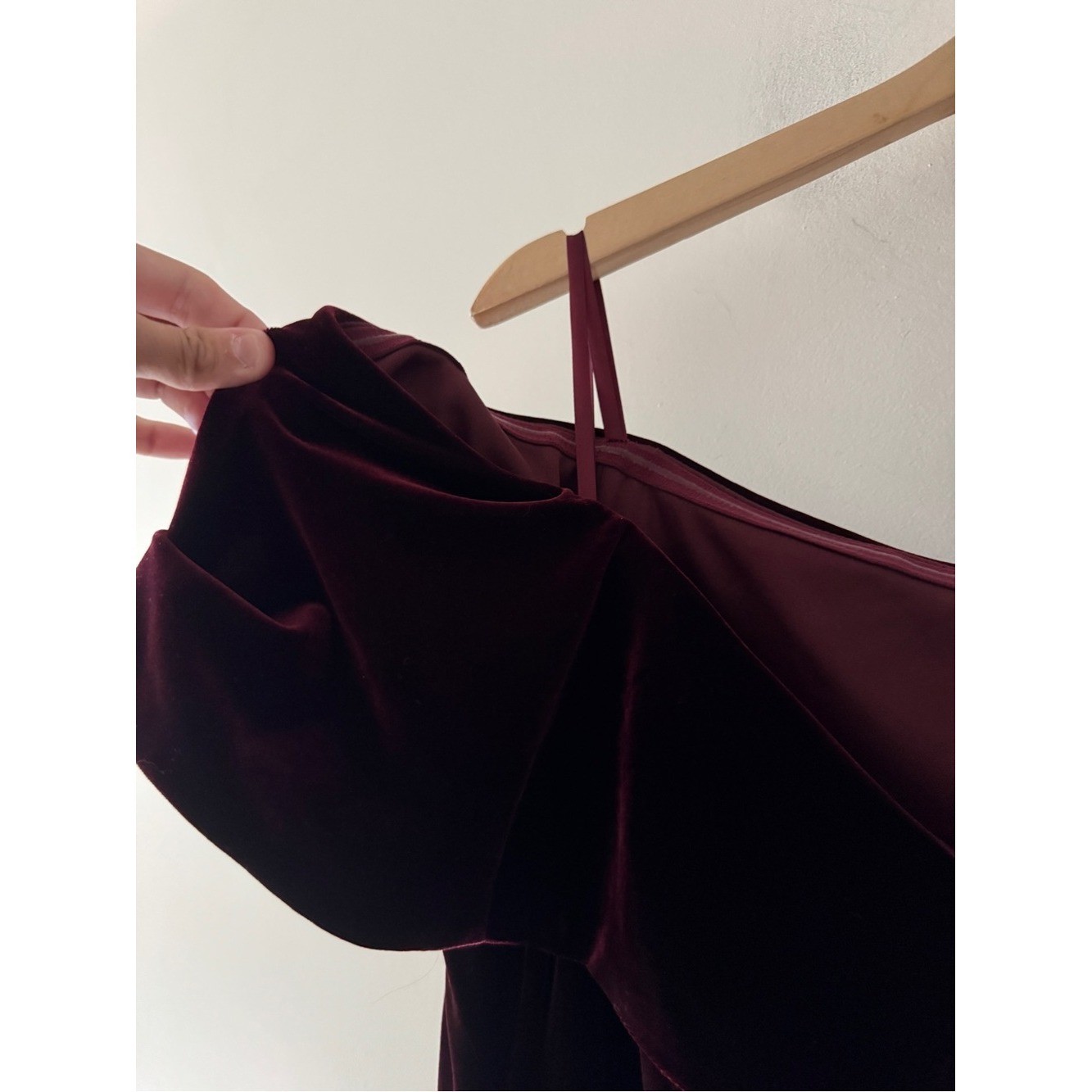 Xscape NEW Ruched Ruffle Off the Shoulder Velvet Cocktail Dress Burgundy