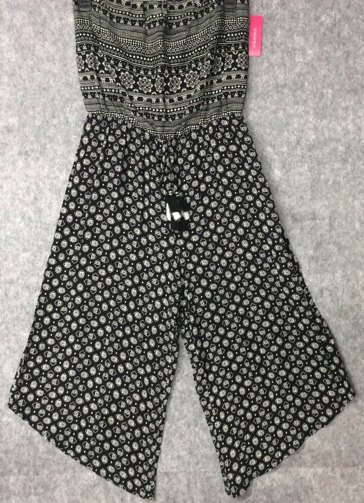 XHILARATION Dress Sleeveless Jumpsuit JUMPER Pants M Floral Black White BOHO NWT