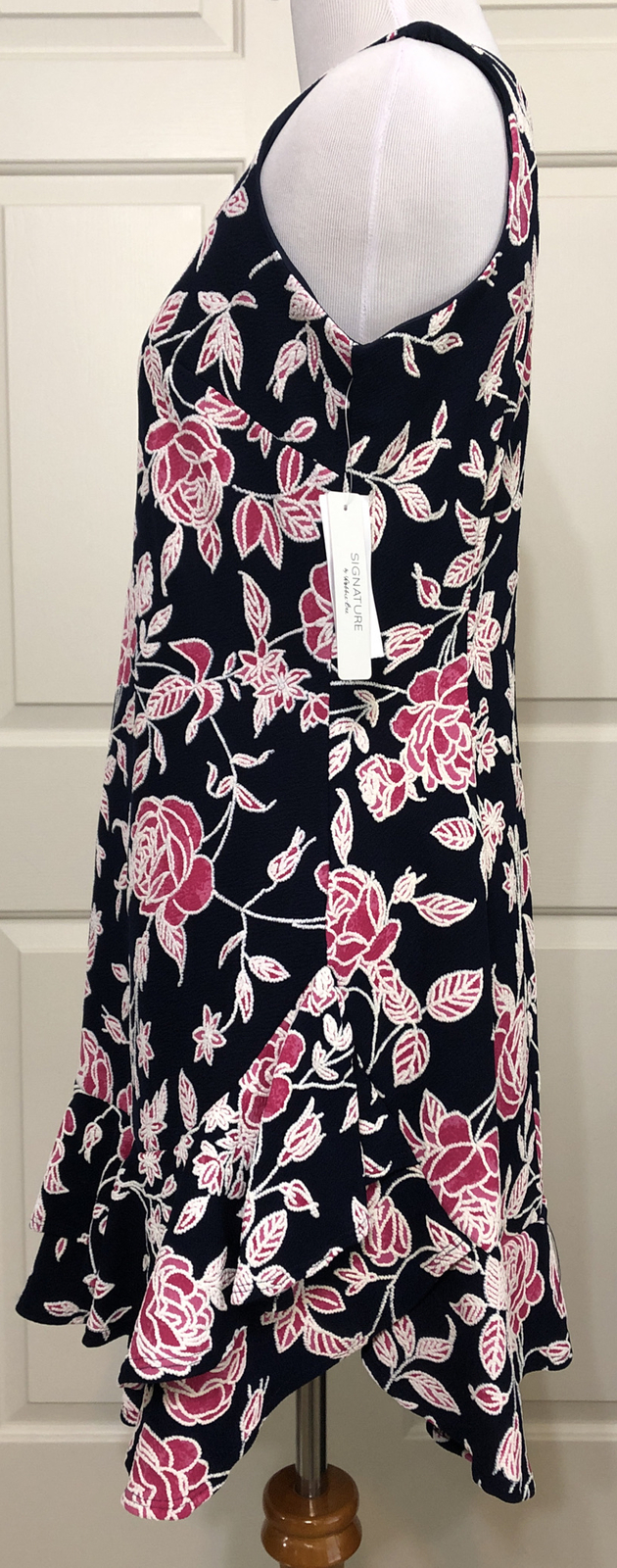 NWT Signature Robbie Bee size PM navy pink white sleeveless floral ruffle dress