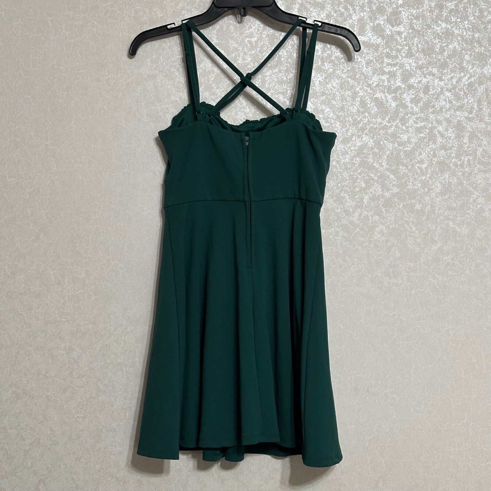 Mi Ami for Francesca’s Solid Green Jenny Strappy Cross Over Mini Dress Lined S