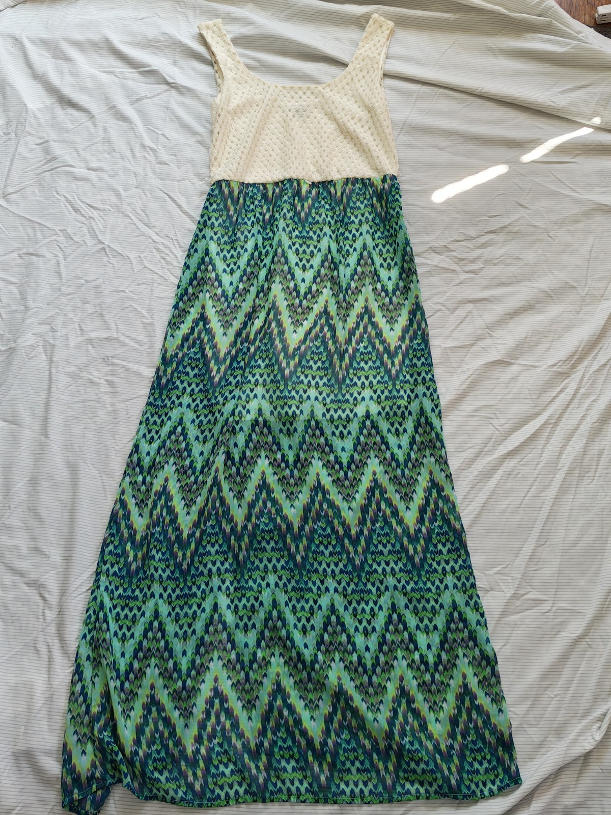 Lily Rose Women’s M Maxi Dress Round Neck Sleeveless Straps Chevron Green