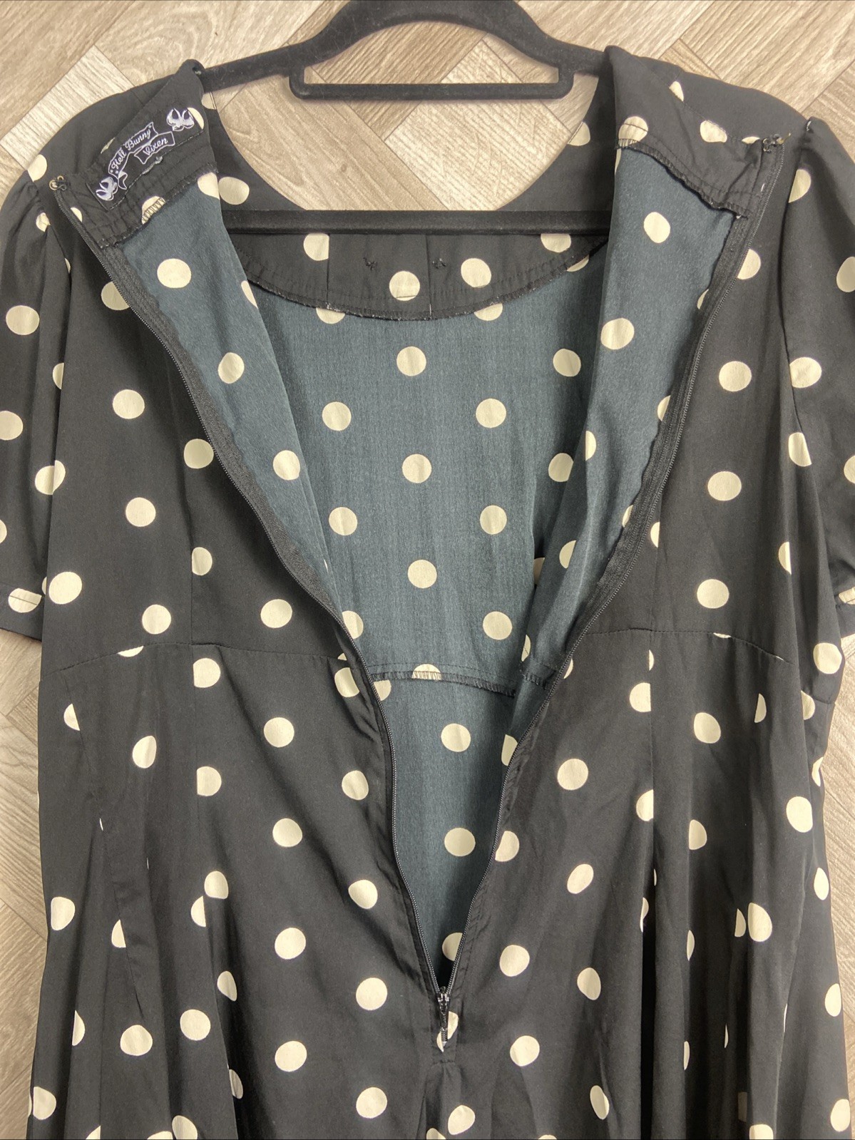 Hell Bunny Vixen Black & Cream Polka Dot Dress Rockabilly Retro Size 3XL / UK 20