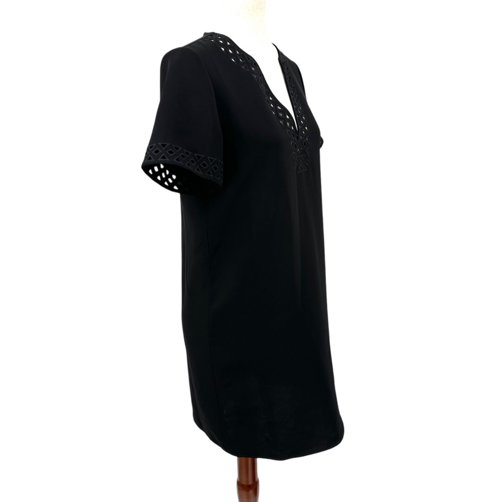 MADEWELL Black Short Sleeve V-Neck Cut-Out Detail A-Line Mini Dress Women’s 0