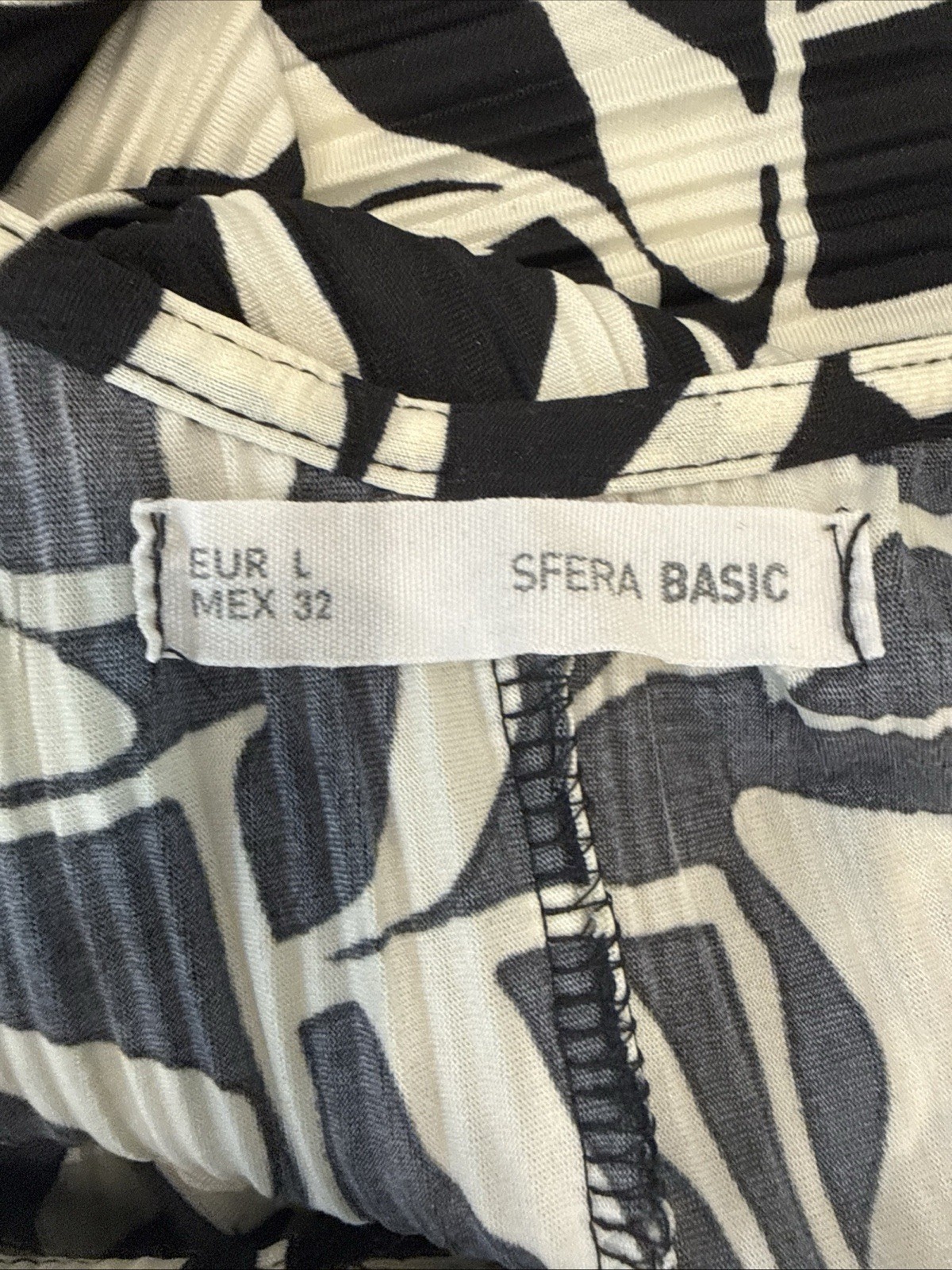 Sfera Basic crinkle sleeveless midi maxi dress size Large Black & Off White