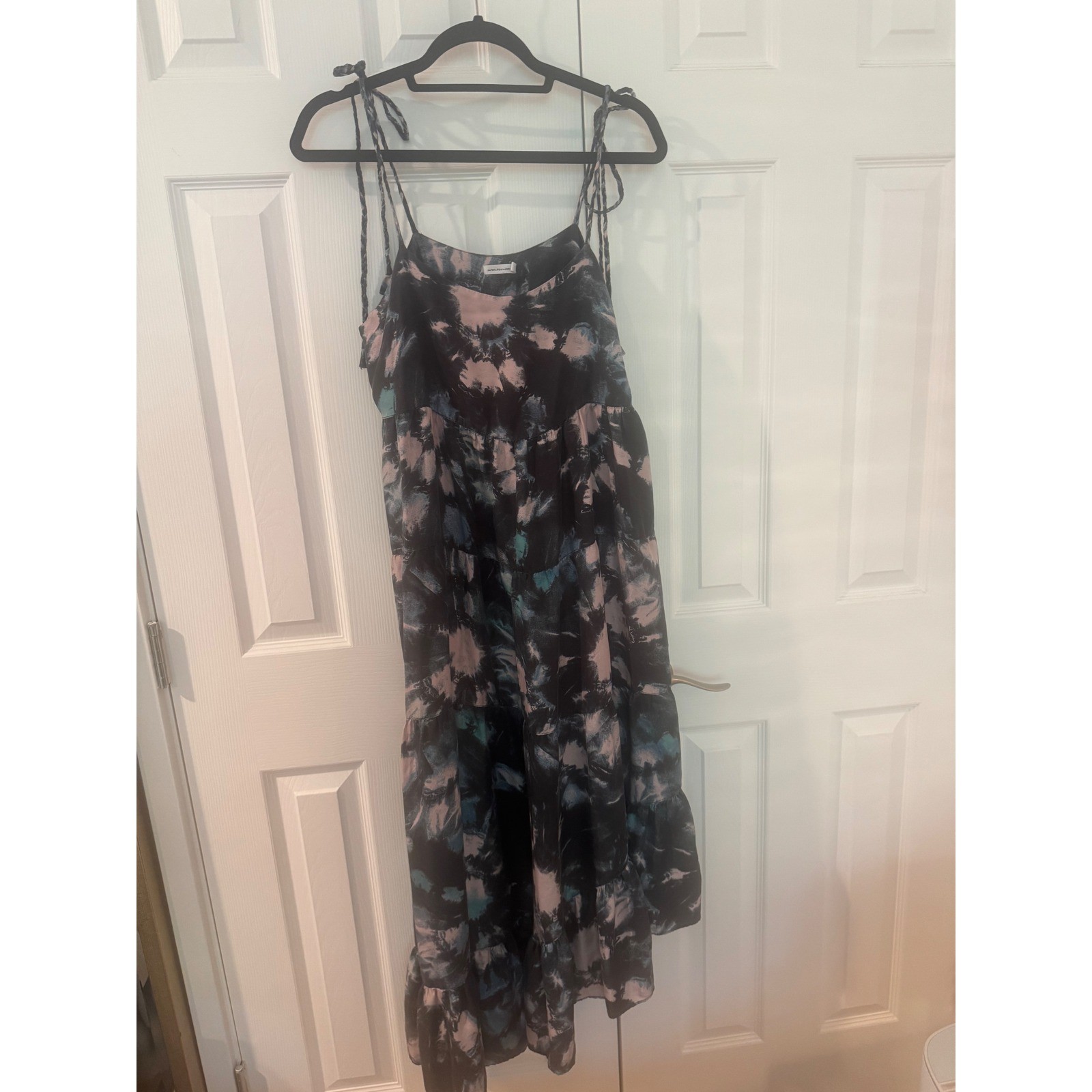 Unsubscribed Silk asymmetrical Tie Dye Tiered Midi Dress Black Pink Blue Size 8.