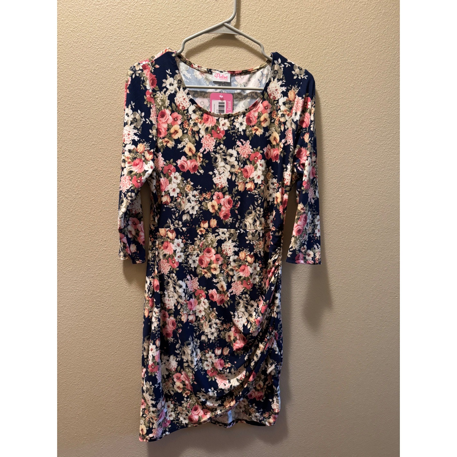 Pulse Boutique Caught Up In A Romance Floral Dress Navy Pink Large NWT