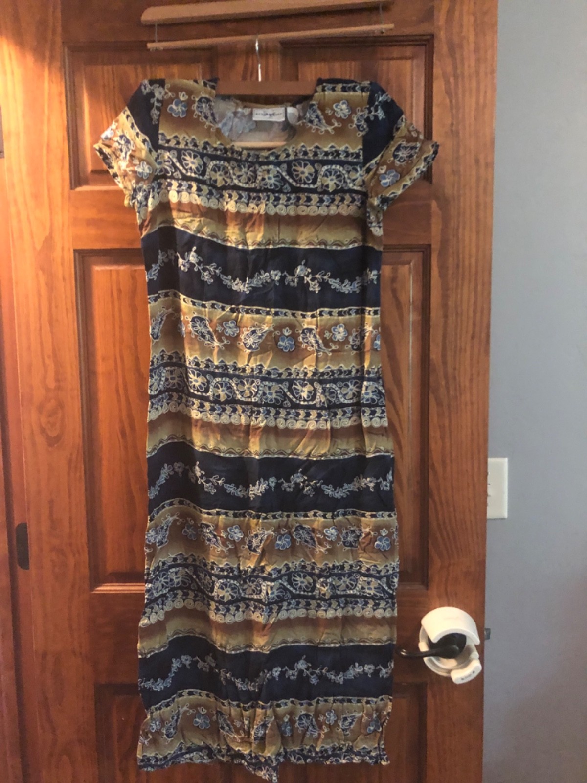 vintage long dress good condition soft colors dark blue and beige brown