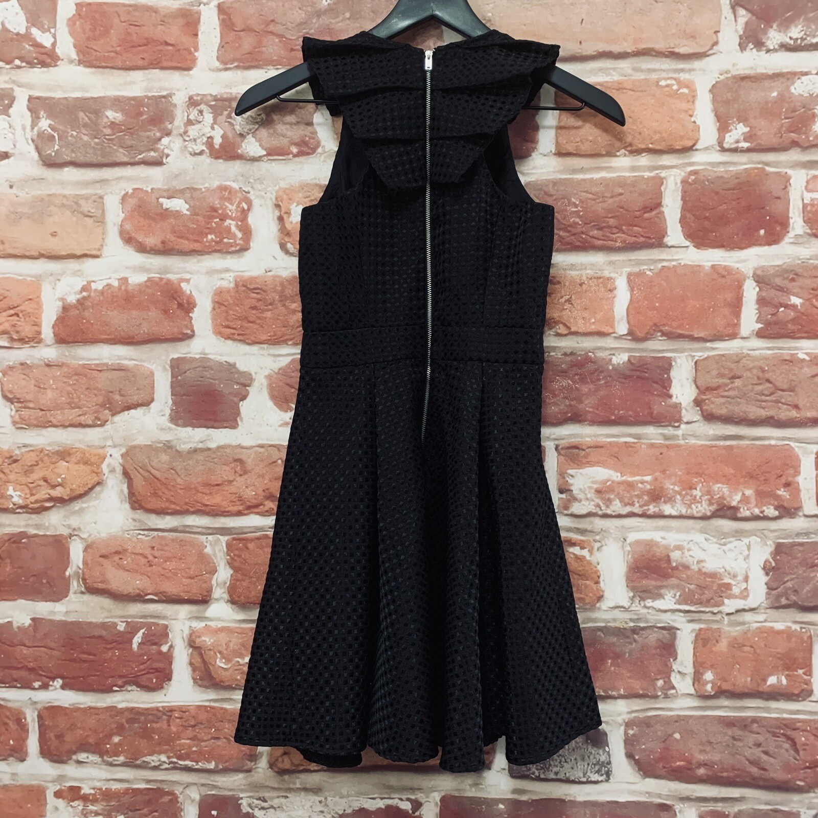 BCBG Genration Dress Womens 0 Black Embroidered Diamond Pleated Casual Evening