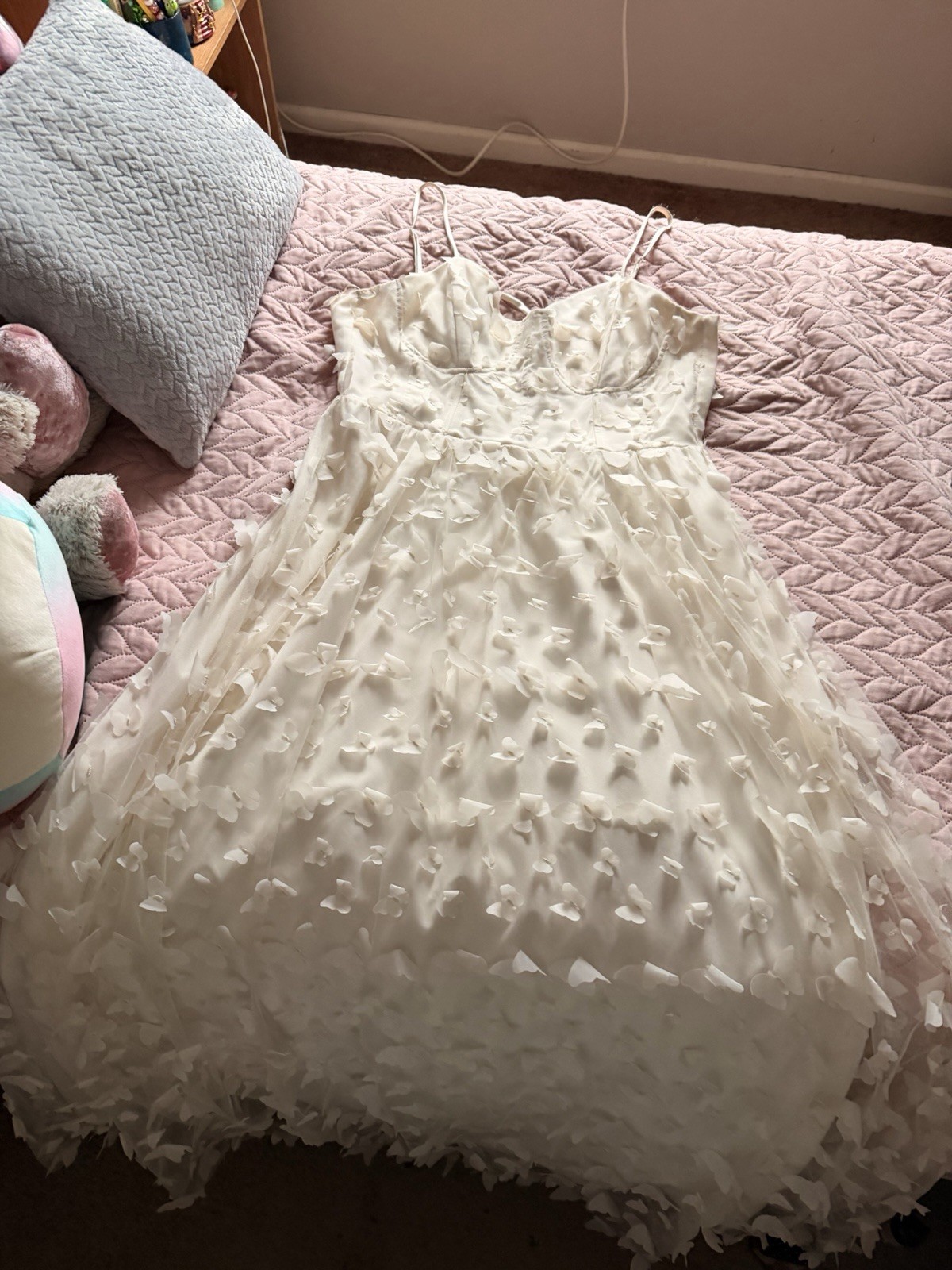 Cream Colored Butterfly Applique Dress Size large Only Worn Once Or Twice
