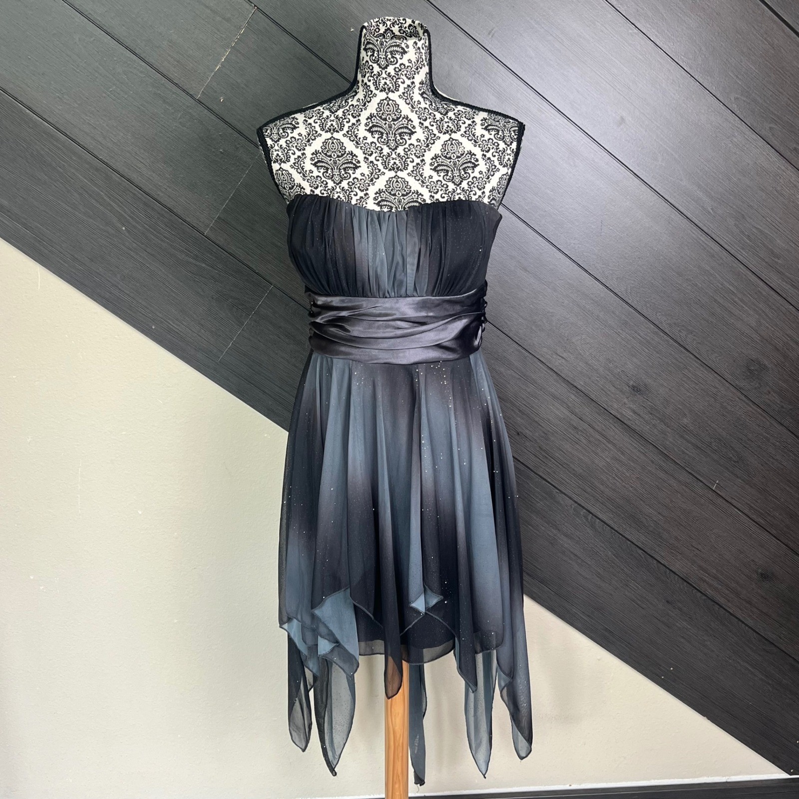 Deb Size 11 Women’s Strapless Handkerchief Hem Cocktail Dress Black Glitter Y2K